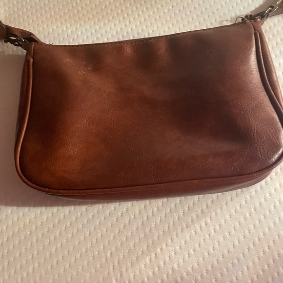 Brown no evident brand. Cross body purse. - Picture 5 of 6